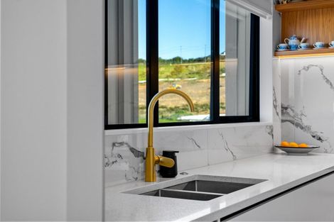 Photo of property in 20a Makomako Drive, Orewa, 0931