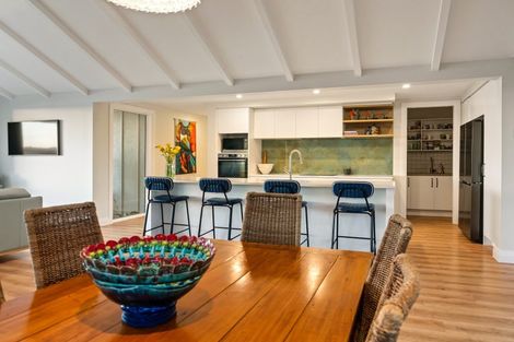 Photo of property in 37 Coppelia Avenue, Omokoroa, 3114