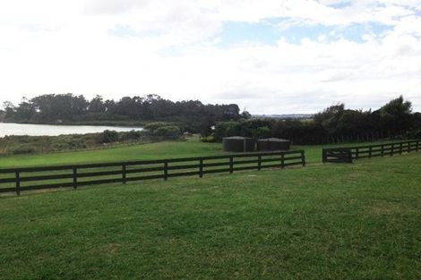 Photo of property in 60 Derbyshire Lane, Karaka, Papakura, 2580