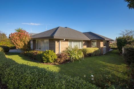 Photo of property in 158 Ruapehu Drive, Fitzherbert, Palmerston North, 4410