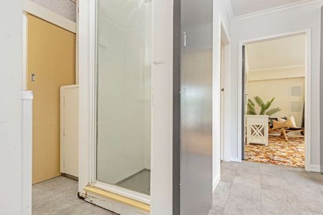 Photo of property in 104 Grand Vue Road, Kawaha Point, Rotorua, 3010