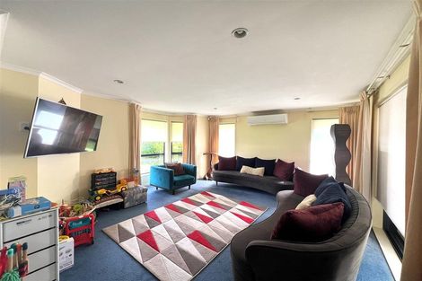 Photo of property in 5 Senator Drive, Manurewa, Auckland, 2105