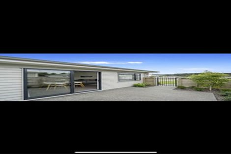 Photo of property in 25 Henrietta Maxwell Grove, Wainuiomata, Lower Hutt, 5014