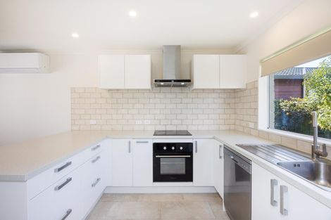 Photo of property in 21a Rangitira Avenue, Palmerston North, 4414