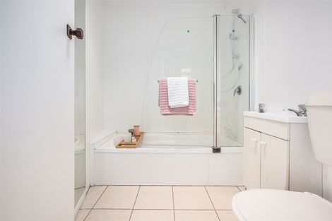 Photo of property in 60 Bell Street, Tawa, Wellington, 5028