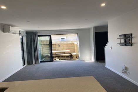 Photo of property in 90a Cambridge Terrace, Waterloo, Lower Hutt, 5011