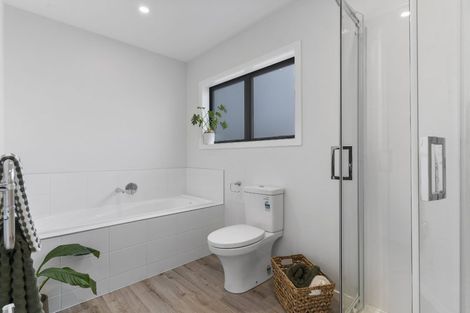 Photo of property in 24a Hayman Place, Beach Haven, Auckland, 0626
