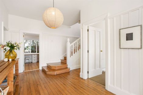 Photo of property in 19c Dyers Pass Road, Cashmere, Christchurch, 8022