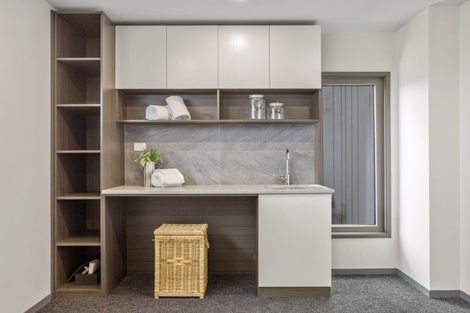 Photo of property in 48a Peter Terrace, Castor Bay, Auckland, 0620