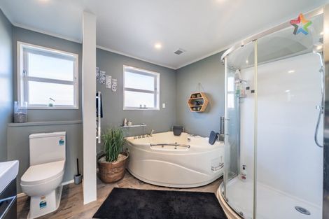 Photo of property in 43 Discovery Drive, Whitby, Porirua, 5024