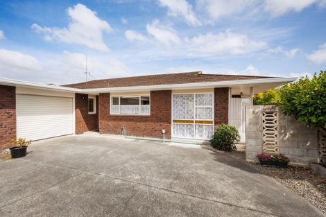 Photo of property in 12a Cecil Place, Cloverlea, Palmerston North, 4412