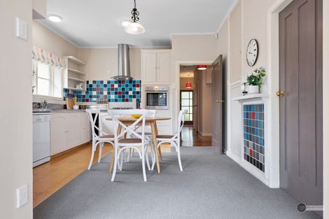 Photo of property in 51 Oxford Terrace, Hutt Central, Lower Hutt, 5011