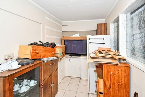 Photo of property in 24 Eugenia Rise, Totara Heights, Auckland, 2105