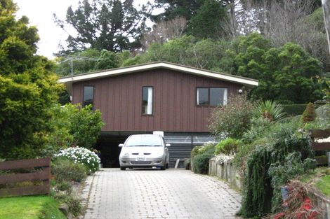 Photo of property in 15 Dickson Street, Macandrew Bay, Dunedin, 9014