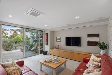 Photo of property in 2 Burgess Street, Sumner, Christchurch, 8081