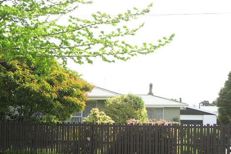 Photo of property in 3 Hannah Place, Redwood, Christchurch, 8051