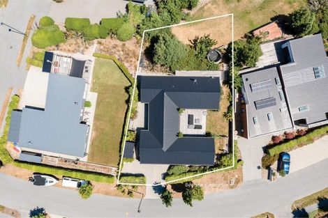 Photo of property in 7 Matipo Street, Wanaka, 9305