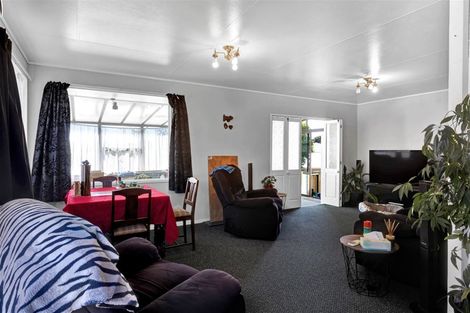 Photo of property in 48 Sole Avenue, Bell Block, New Plymouth, 4312