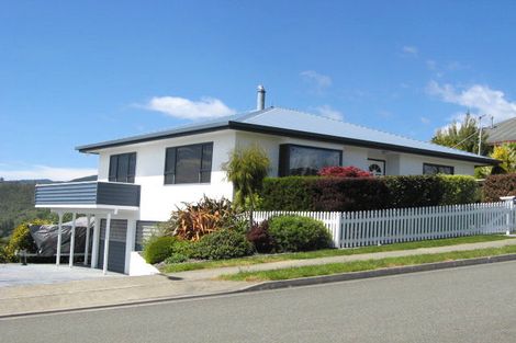 Photo of property in 325 Princes Drive, Britannia Heights, Nelson, 7010