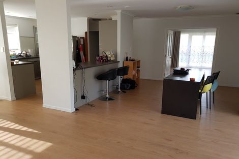 Photo of property in 42 Rathmar Drive, Manurewa, Auckland, 2105