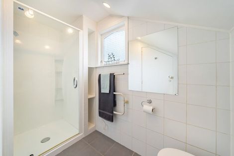 Photo of property in 15 Nile Street, Waterloo, Lower Hutt, 5011