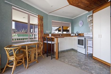 Photo of property in 12 Pine Grove, Tairua, 3508
