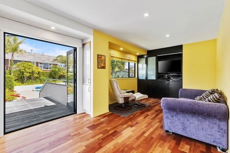 Photo of property in 22a Eastcliffe Road, Castor Bay, Auckland, 0620