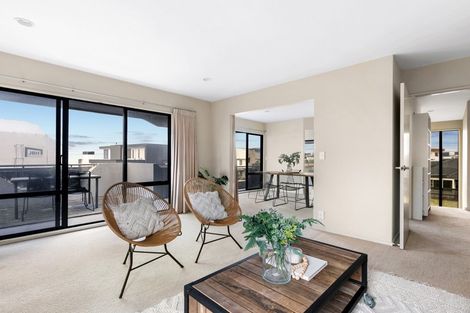 Photo of property in 9a Sunbrae Grove, Mount Maunganui, 3116