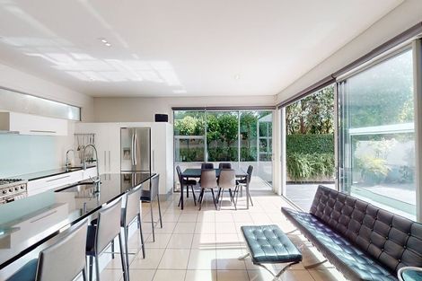 Photo of property in 94b Khandallah Road, Khandallah, Wellington, 6035