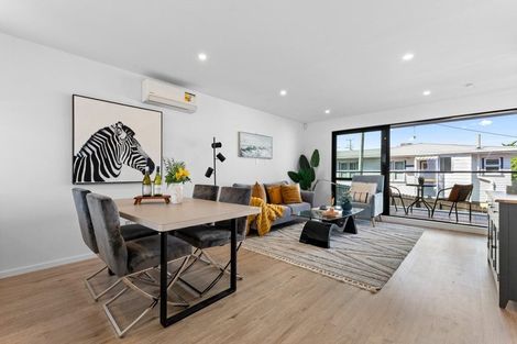 Photo of property in 5/18 Sylvan Crescent, Te Atatu South, Auckland, 0610