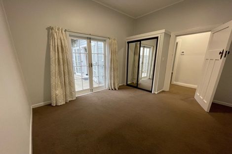 Photo of property in 73 Majoribanks Street, Mount Victoria, Wellington, 6011
