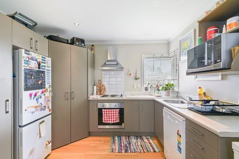 Photo of property in 43/64 Kawaha Point Road, Kawaha Point, Rotorua, 3010