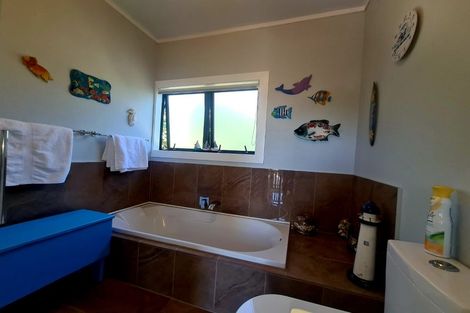 Photo of property in 56 Manly Street, Paraparaumu Beach, Paraparaumu, 5032