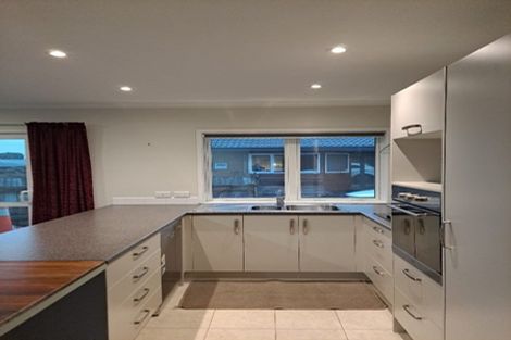 Photo of property in 33 Clemow Road, Fitzroy, New Plymouth, 4312