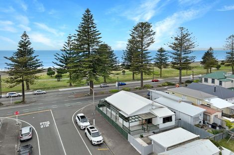Photo of property in 399 Marine Parade, Napier South, Napier, 4110