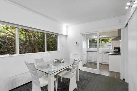 Photo of property in Standen Court, 1/90 Karori Road, Karori, Wellington, 6012
