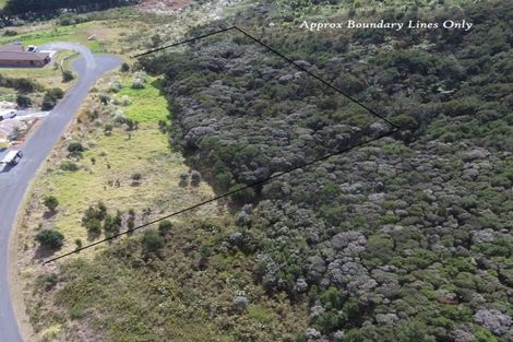 Photo of property in 129 Stratford Drive, Cable Bay, 0420