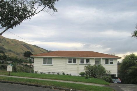 Photo of property in 12 Massey Street, Tawa, Wellington, 5028