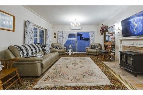 Photo of property in 107 Pah Road, Cockle Bay, Auckland, 2014