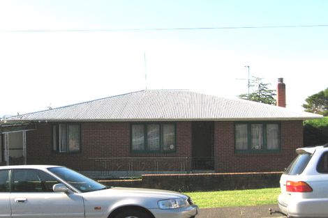 Photo of property in 13 Riverview Road, New Lynn, Auckland, 0600