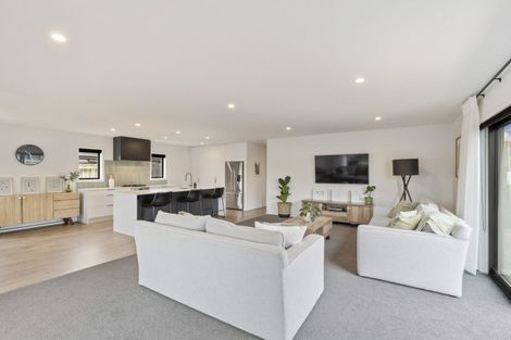 Photo of property in 21 Smith Street, Lepperton, New Plymouth, 4373