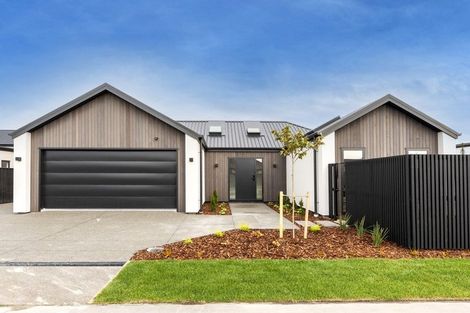 Photo of property in 2 Perehia Mews, Marshland, Christchurch, 8083
