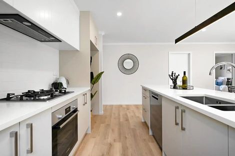 Photo of property in 23 Scenic Rise, Rototuna North, 3281