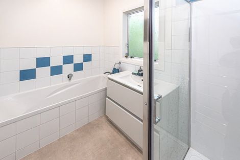 Photo of property in 20 Great North Road, Saint Johns Hill, Whanganui, 4500