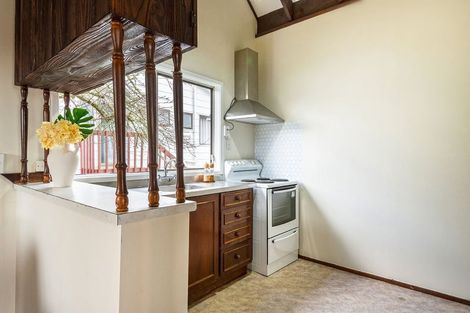 Photo of property in 2/3 Northwick Place, Hillcrest, Auckland, 0627