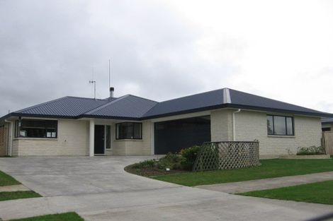 Photo of property in 93 Peter Hall Drive, Kelvin Grove, Palmerston North, 4414