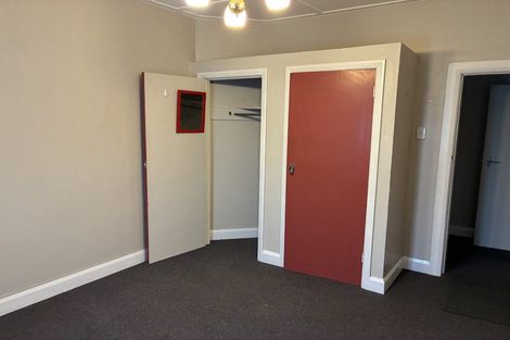 Photo of property in 48 Queens Drive, Lyall Bay, Wellington, 6022
