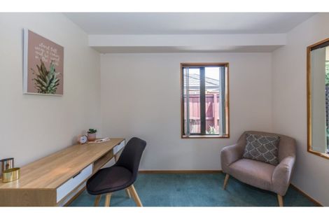 Photo of property in 6 Oakview Lane, Cashmere, Christchurch, 8022