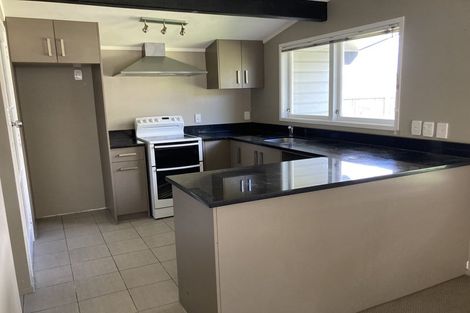 Photo of property in 11 Thackeray Place, Owhata, Rotorua, 3010