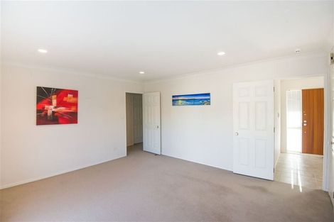 Photo of property in 8 Amberwood Drive, Northpark, Auckland, 2013